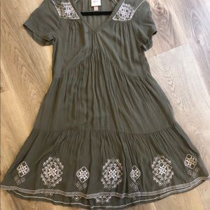 Knox Rose flowy short dress